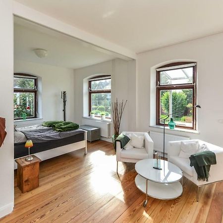 Kanalvilla - Urlaub Am Nord-Ostseekanal - Zwei Ferienwohnungen Im Angebot- Eine Im Dachgeschoss Und Eine Wohnung Mit Garten Sehestedt  Kültér fotó