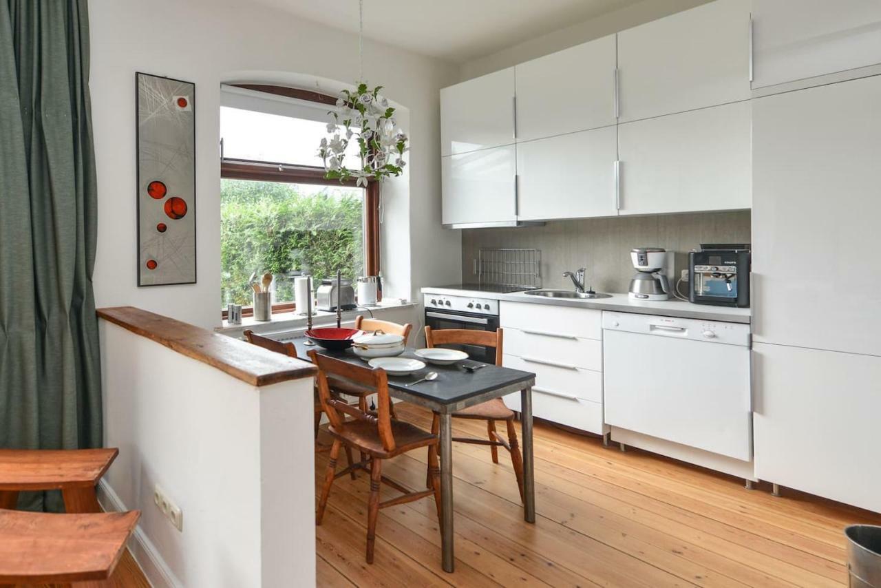 Kanalvilla - Urlaub Am Nord-Ostseekanal - Zwei Ferienwohnungen Im Angebot- Eine Im Dachgeschoss Und Eine Wohnung Mit Garten Sehestedt  Kültér fotó