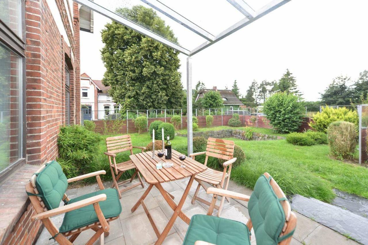 Kanalvilla - Urlaub Am Nord-Ostseekanal - Zwei Ferienwohnungen Im Angebot- Eine Im Dachgeschoss Und Eine Wohnung Mit Garten Sehestedt  Kültér fotó
