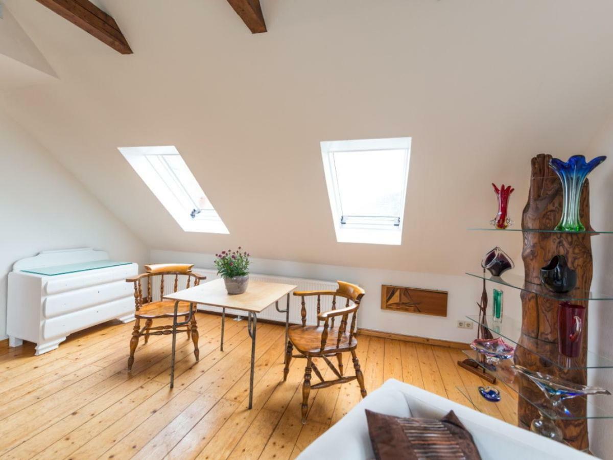Kanalvilla - Urlaub Am Nord-Ostseekanal - Zwei Ferienwohnungen Im Angebot- Eine Im Dachgeschoss Und Eine Wohnung Mit Garten Sehestedt  Kültér fotó